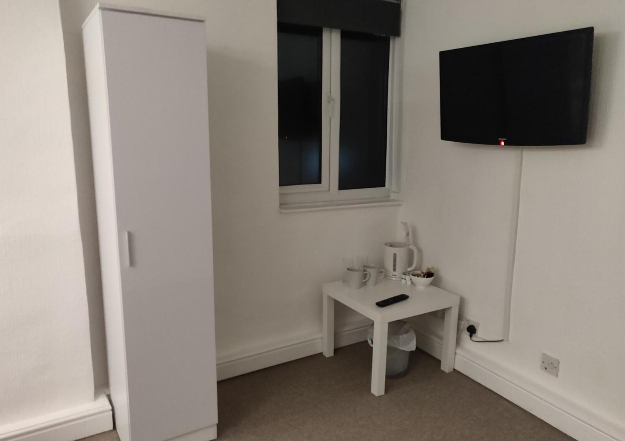 The Fox Hotel Much Wenlock Room photo