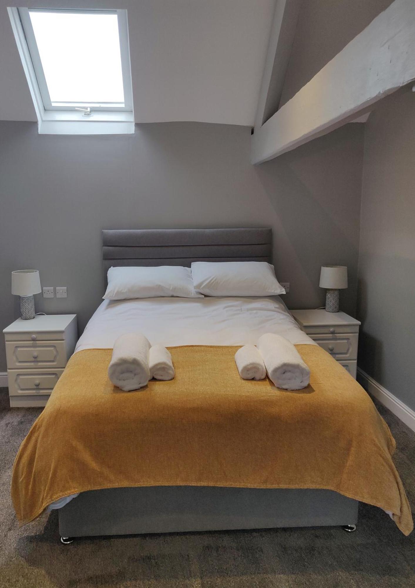 The Fox Hotel Much Wenlock Room photo